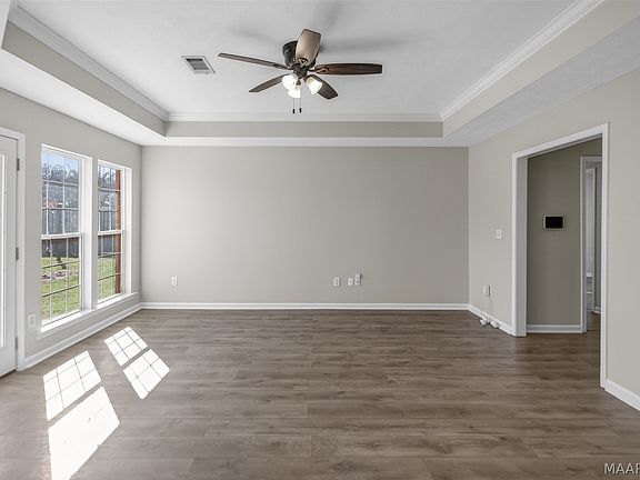 5th image of 731 Stableway Rd