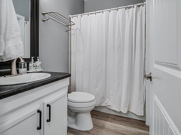 4th image of 6001 Castlegate Dr W APT A17
