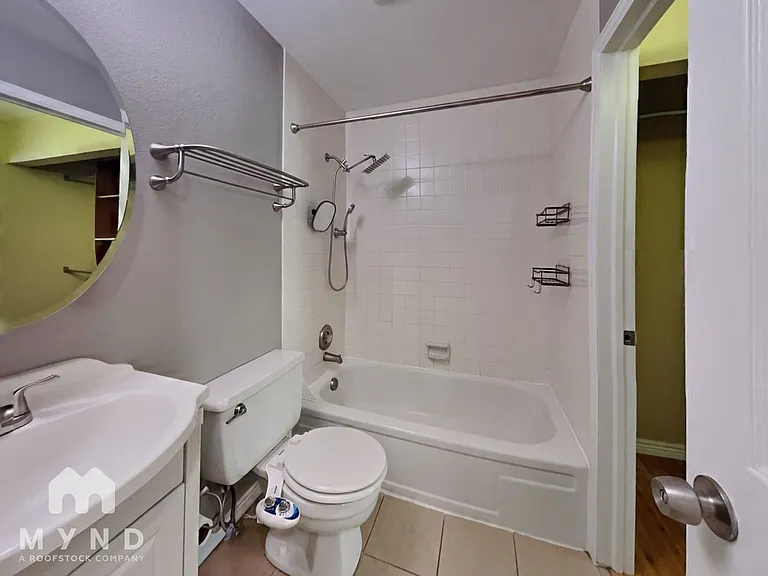 7885 Barbara Ann Dr #E — Photo 15