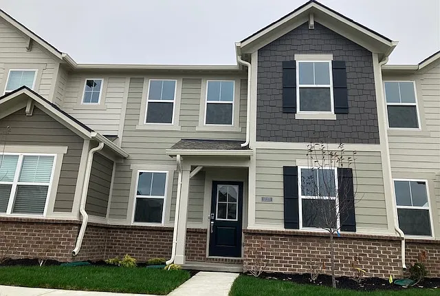 3 bed, 1736 sqft, $2,290 — Photo 4