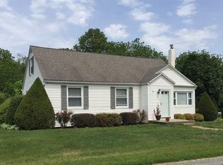 21 Edison Rd, Stewartsville, NJ 08886