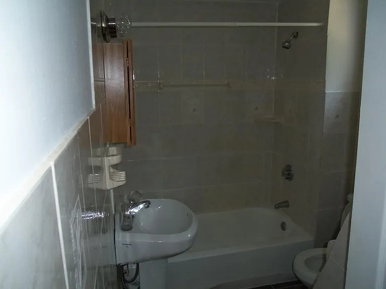 11 Knowles St #1 — Photo 4