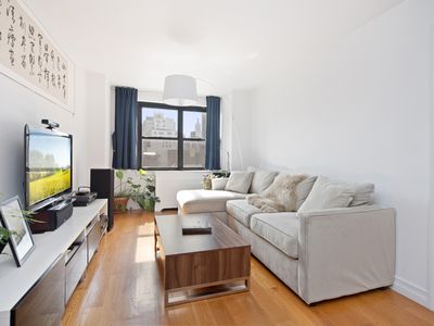 200 East 24th Street #1010, New York, NY, 10010