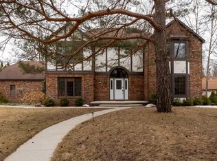 6103 Briarwood Ct, Midland, MI