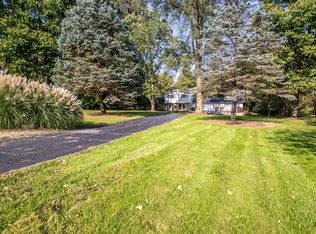 12063 Bowen Pkwy, Roscoe, IL 61073