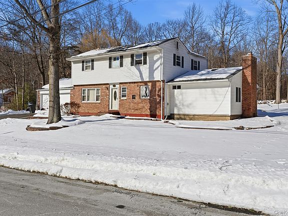 2nd image of 11 Rensselaer Drive