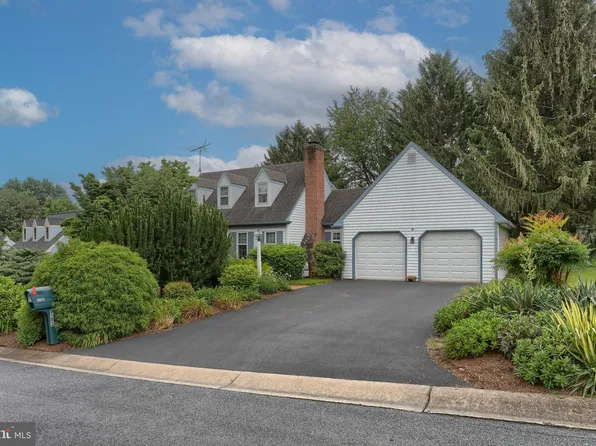 3192 Cottonwood Ct, Lancaster, PA 17601