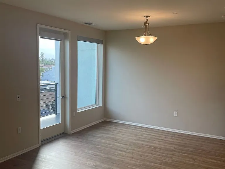288 Center St. — Photo 24