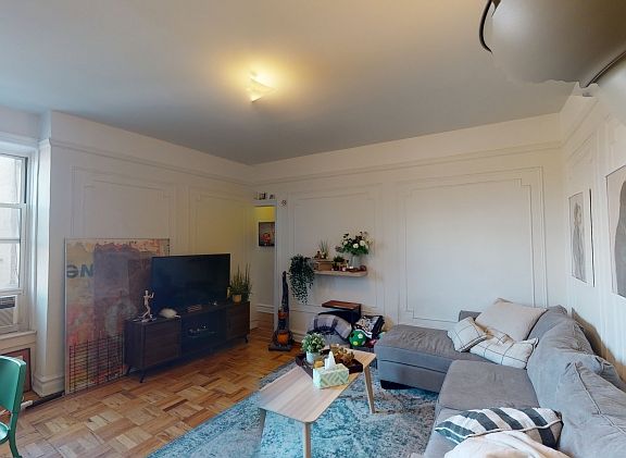 2nd image of 44-73 21st St APT D6