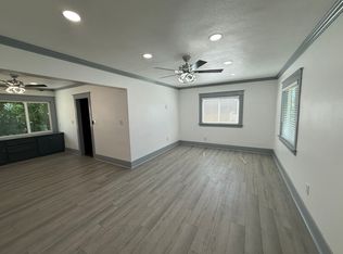934 N San Gabriel Ave, Azusa, CA 91702