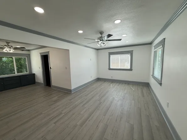 934 N San Gabriel Ave, Azusa, CA 91702