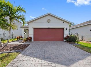 5513 Los Robles Ct, Palmetto, FL 34221