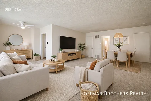 1540 N Laurel Ave #4 Photo 1