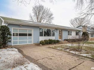 10627 N Dale St, Peoria, IL 61615