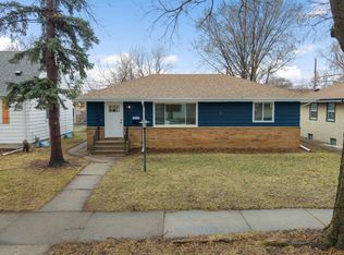 4925 Queen Ave N, Minneapolis, MN 55430