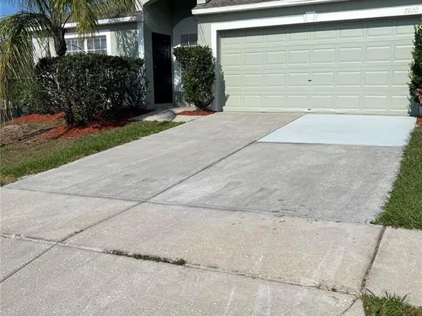7930 Merchantville Cir, Zephyrhills, FL 33540