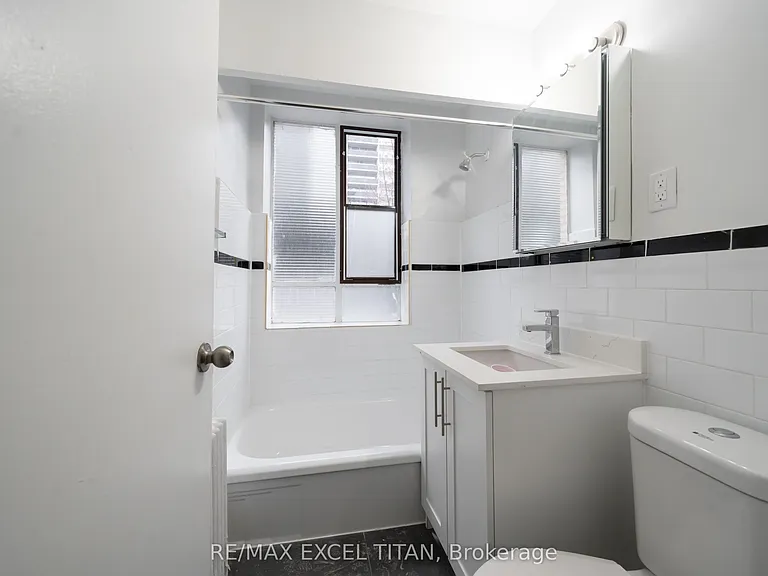 77 Erskine Ave #110 — Photo 5