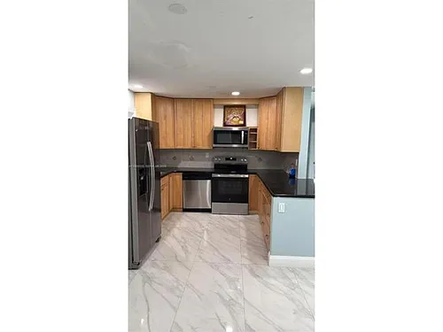 9 SE 10th Ct Photo 1