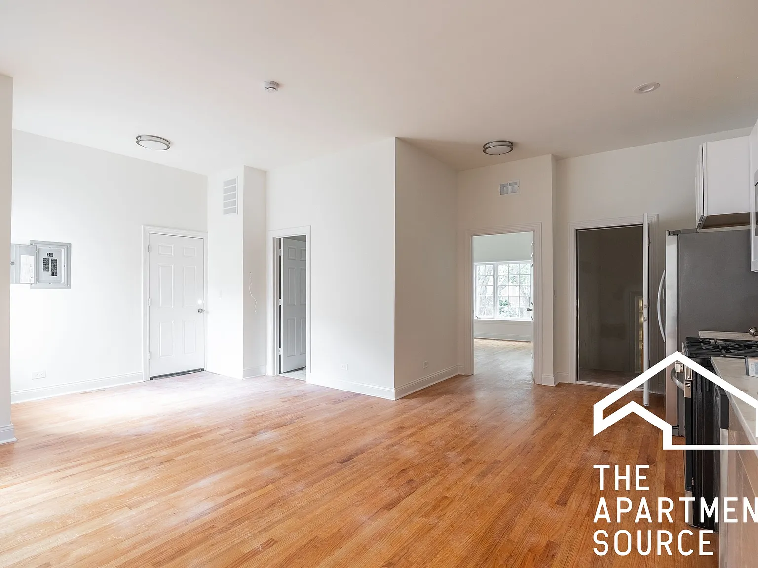 3 bed, $2,800 — Photo 4
