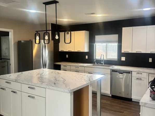 1209 N Edison Pl, Kennewick, WA 99336