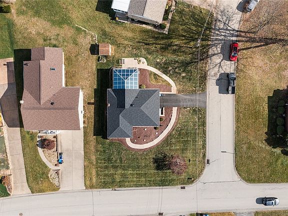 5th image of 471 Niagara Dr