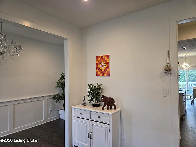 10325 Truman Way — Photo 6