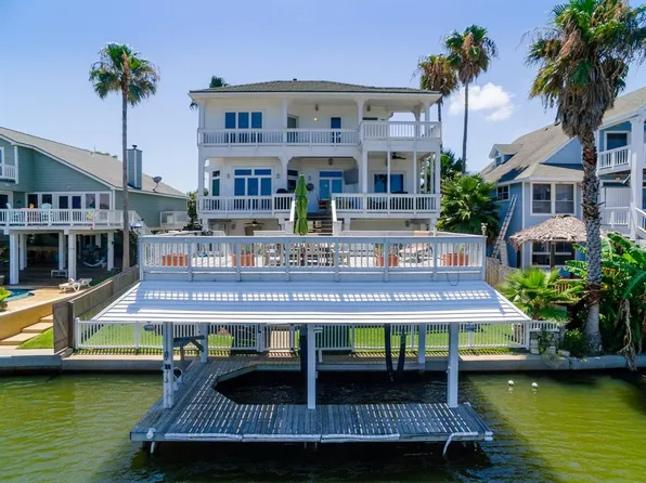 12721 E Camino Famoso, Galveston, TX 77554