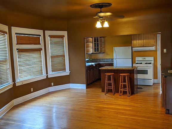 3rd image of 2663 Sichel St