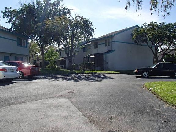 4th image of 1263 Sussex Dr