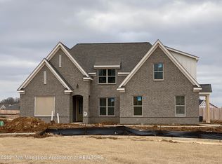 14623 E Briar Ln, Olive Branch, MS 38654