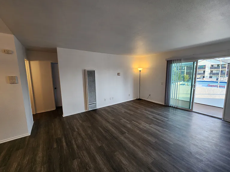 710 Magnolia Ave #4 — Photo 6