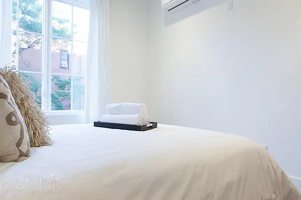 Rented by Rennit Inc. | media 21