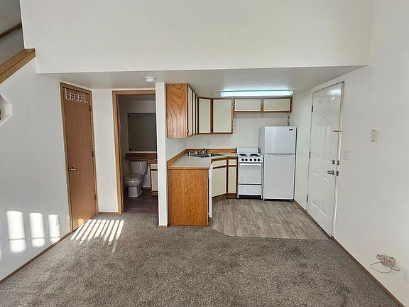 3rd image of 916 W 4th Ave #1B-1BA