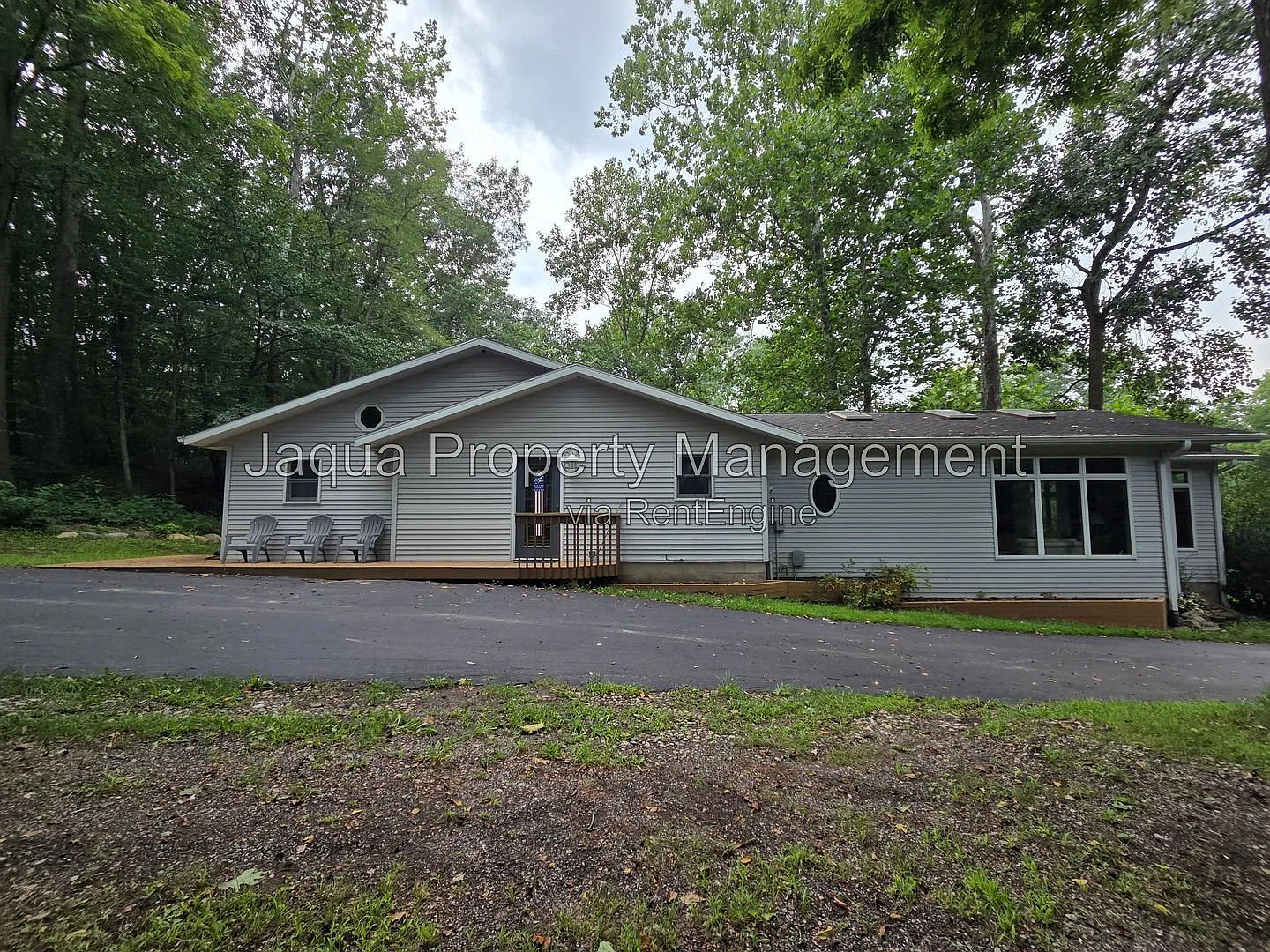 2 bed, 1.0 bath, 1850 sqft, $2,500 — Photo 1
