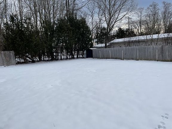 5th image of 50 Latour Ave