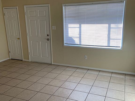 5th image of 1012 Truman St SE APT A