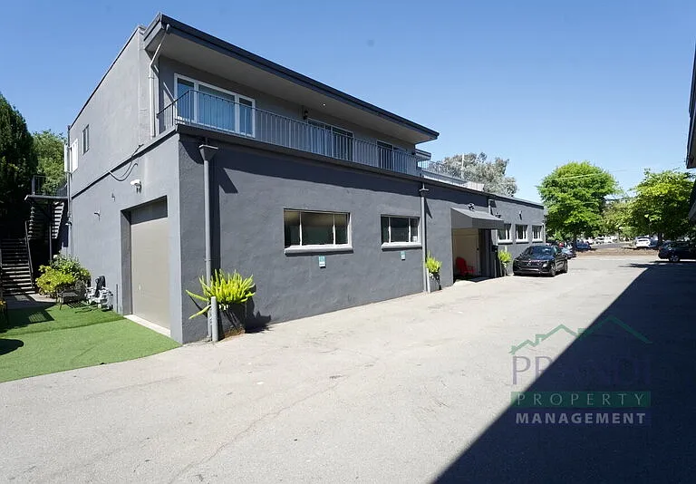 615 B St #3 — Photo 2