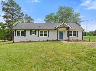 2054 Flat Rock Rd, Reidsville, NC 27320