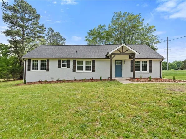 2054 Flat Rock Rd, Reidsville, NC 27320