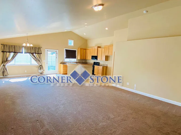 1764 Ridge Way — Photo 6