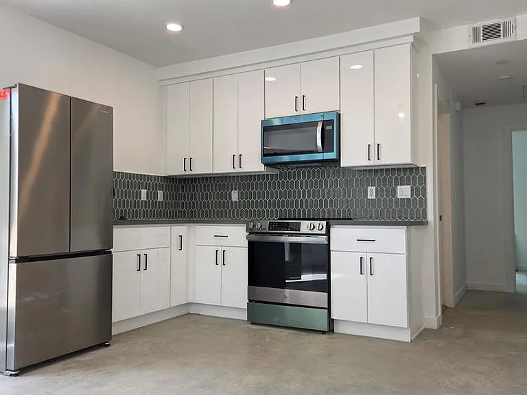 517 1/4 N North Coolidge Ave #50 — Photo 1