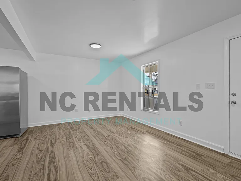 607 Roosevelt Ave — Photo 5