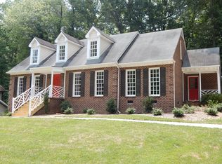 120 Castlewood Ct, Cary, NC 27511