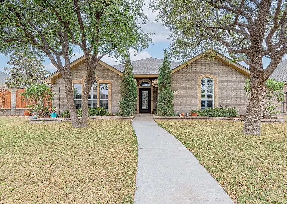 1st image of 805 Woodland Park Ave