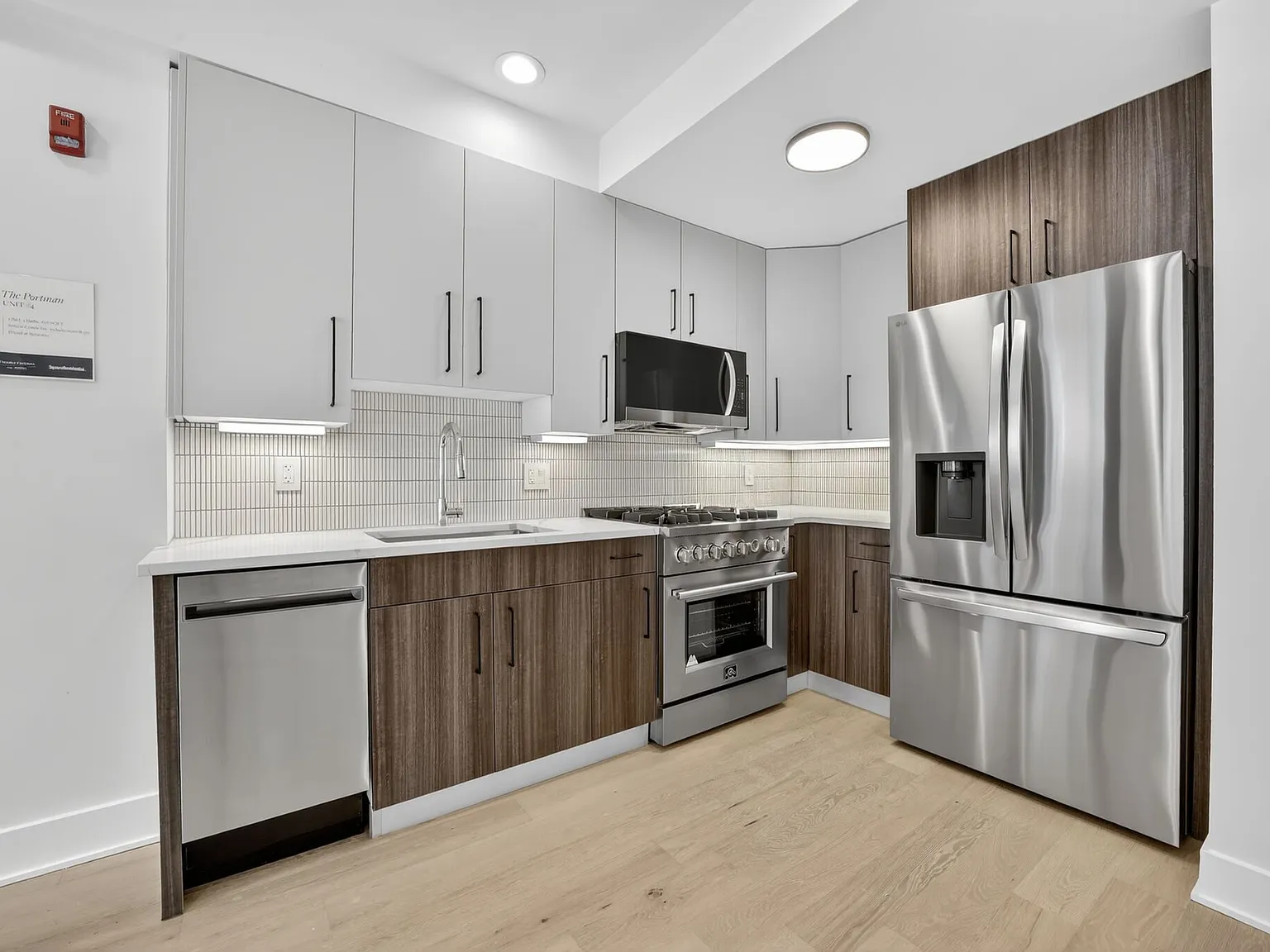 1 bed, 700 sqft, $3,000 — Photo 2