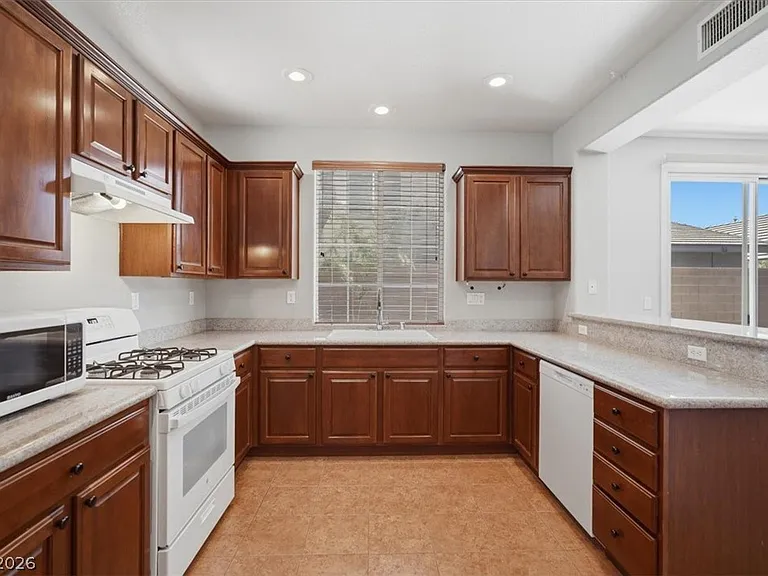 2206 Cast Pebble Dr — Photo 7