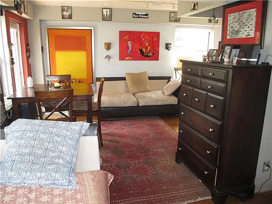 Rented by Bank Neary | media 13