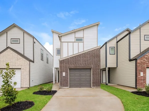 15208 Estrella E, Houston, TX 77073
