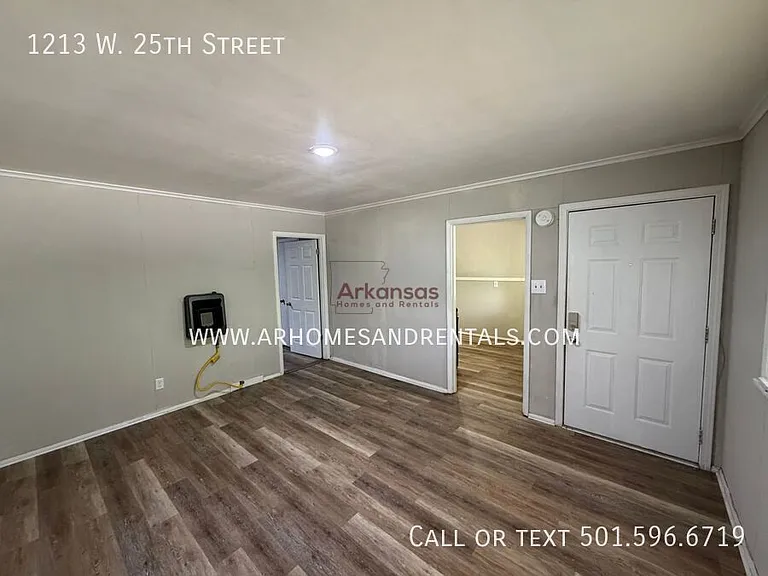 1213 W 25th St — Photo 7