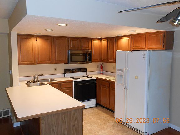 5th image of 2119 Croydon Ave APT 3